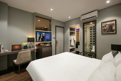 작은 창문이 있는 수페리어 더블룸